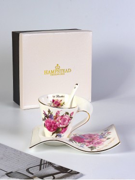 Porcelain Roses Wave Caffe Mug with "Happy Birthday" With Gift Box